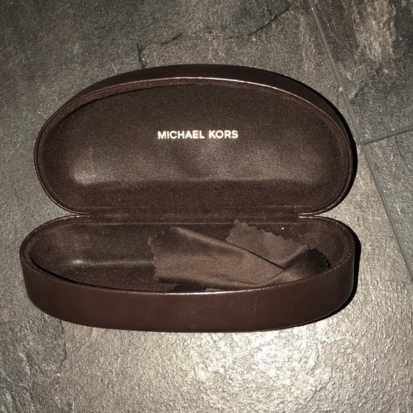 MICHAEL Michael Kors Accessories - ⚜️Authentic Michael Kors glasses holder